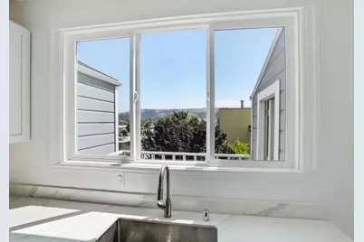 291 Raymond Ave, San Francisco, CA 94134 - Photo 10