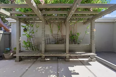 1324 Star Bush Ln, San Jose, CA 95118 - Photo 26