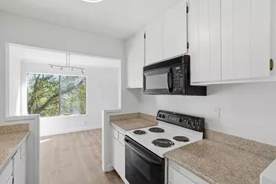3358 La Mesa Dr 7, San Carlos, CA 94070 - Photo 8