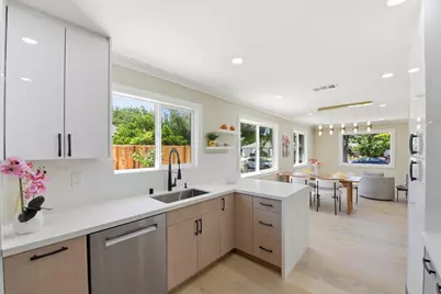 114 Cumulus Ave, Sunnyvale, CA 94087 - Photo 6