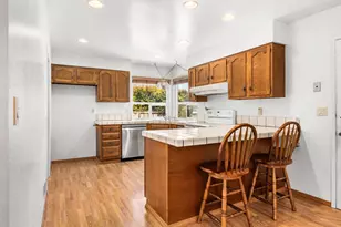 459 Vivienne Dr, Watsonville, CA 95076 - Photo 12