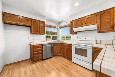 459 Vivienne Dr, Watsonville, CA 95076 - Photo 14