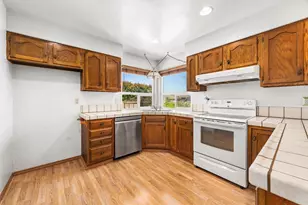 459 Vivienne Dr, Watsonville, CA 95076 - Photo 14