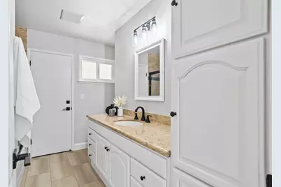 1617 Blackhawk Dr, Sunnyvale, CA 94087 - Photo 18