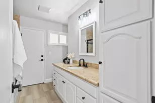 1617 Blackhawk Dr, Sunnyvale, CA 94087 - Photo 18