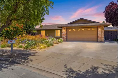 12918 Kennedy Cir, Salinas, CA 93906 - Photo 1
