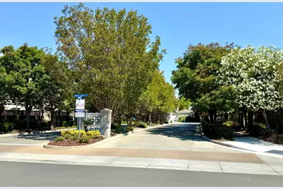 139 Griglio Dr, San Jose, CA 95134 - Photo 48