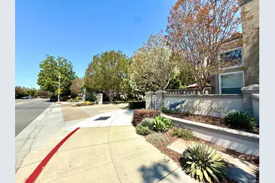 139 Griglio Dr, San Jose, CA 95134 - Photo 4