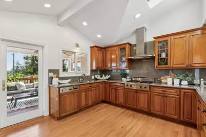 20995 Canyon View Dr, Saratoga, CA 95070 - Photo 14