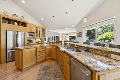 23500 Sunset Dr, Los Gatos, CA 95033 - Photo 18
