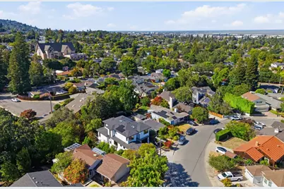 2540 Howard Ave, San Carlos, CA 94070 - Photo 68