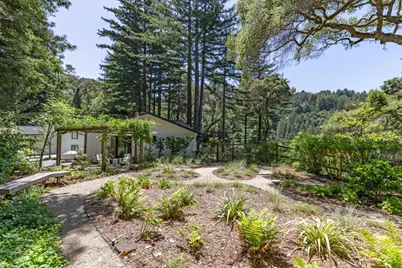 855 Patrol Rd, Woodside, CA 94062 - Photo 32