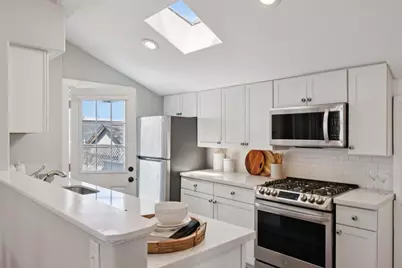 219 Willow St, Pacific Grove, CA 93950 - Photo 14