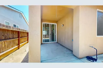 7392 Robinson, Fresno, CA 93737 - Photo 32