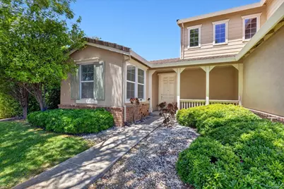 2727 Marshall Ct, Tracy, CA 95377 - Photo 2