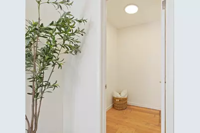 814 Hollenbeck Ave, Sunnyvale, CA 94087 - Photo 12
