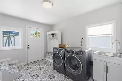 921 Azalea, Burlingame, CA 94010 - Photo 24