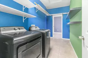 160 San Lorenzo Dr, Hollister, CA 95023 - Photo 16
