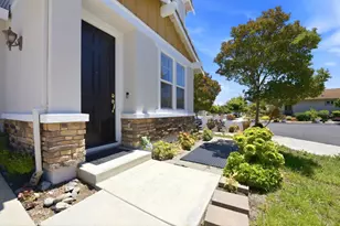 9632 Cherrywood Ct, Gilroy, CA 95020 - Photo 4