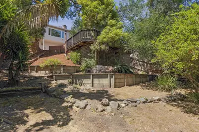 1085 Sunset Dr, San Carlos, CA 94070 - Photo 58
