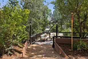 1085 Sunset Dr, San Carlos, CA 94070 - Photo 48