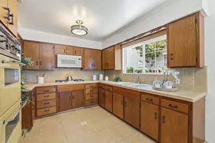 24 Scharff Ave, San Jose, CA 95116 - Photo 10