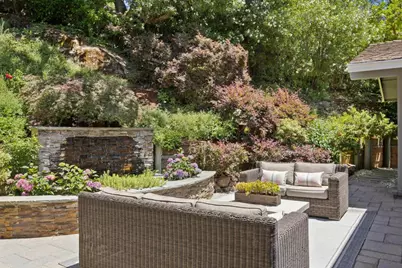 1185 Trinity Dr, Menlo Park, CA 94025 - Photo 24