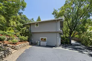 1185 Trinity Dr, Menlo Park, CA 94025 - Photo 26