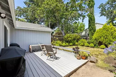 740 Roble Ave, Menlo Park, CA 94025 - Photo 14