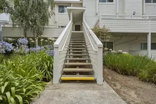 41 Grandview St 805, Santa Cruz, CA 95060 - Photo 2