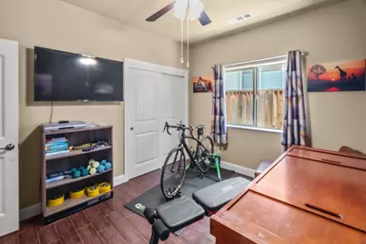 1400 Sawtooth Dr, Hollister, CA 95023 - Photo 28