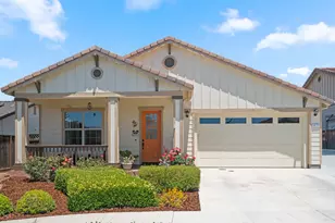 1400 Sawtooth Dr, Hollister, CA 95023 - Photo 2