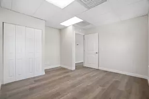 1131 Luchessi Dr, San Jose, CA 95118 - Photo 32