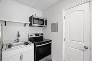 1131 Luchessi Dr, San Jose, CA 95118 - Photo 28