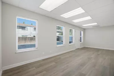 1131 Luchessi Dr, San Jose, CA 95118 - Photo 4
