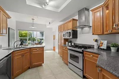 13 Charthouse Ln, Foster City, CA 94404 - Photo 16