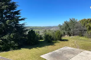 60 Franks Dr, Hollister, CA 95023 - Photo 24