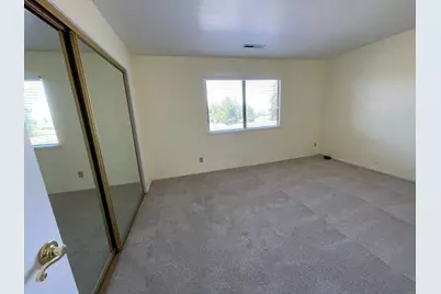 60 Franks Dr, Hollister, CA 95023 - Photo 18