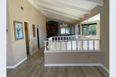 60 Franks Dr, Hollister, CA 95023 - Photo 4