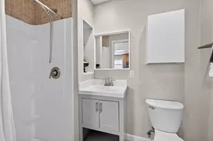 912 Montgomery St, San Carlos, CA 94070 - Photo 20
