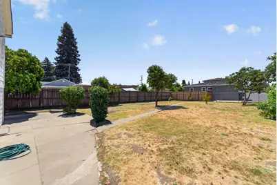 21459 Locust St, Hayward, CA 94541 - Photo 40