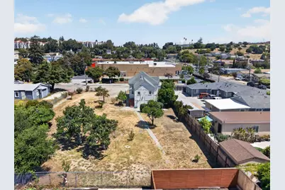 21459 Locust St, Hayward, CA 94541 - Photo 32