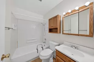 909 Gilchrist 1, San Jose, CA 95133 - Photo 14