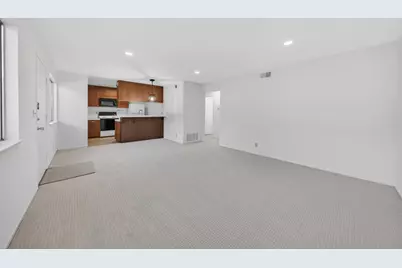 909 Gilchrist 1, San Jose, CA 95133 - Photo 6