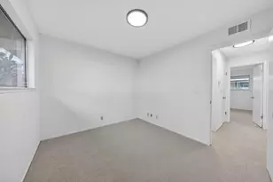 909 Gilchrist 1, San Jose, CA 95133 - Photo 16