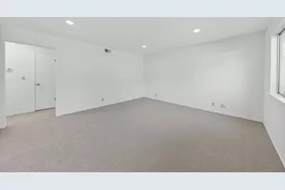909 Gilchrist 1, San Jose, CA 95133 - Photo 4