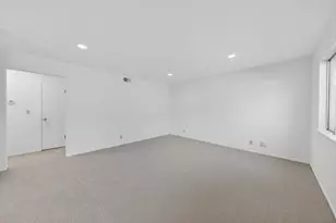 909 Gilchrist 1, San Jose, CA 95133 - Photo 4