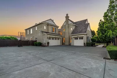 19011 Clayton Ave, Morgan Hill, CA 95037 - Photo 2