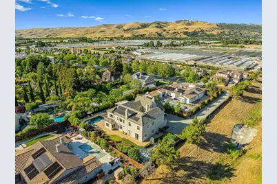 19011 Clayton Ave, Morgan Hill, CA 95037 - Photo 12