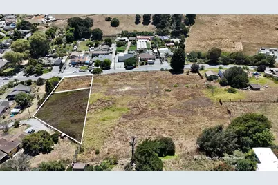 13 Thomas Rd, Royal Oaks, CA 95076 - Photo 4